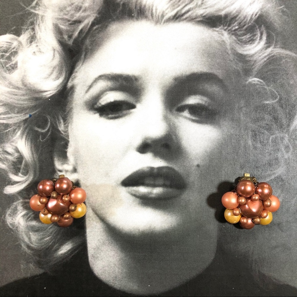 Vintage multi-brown pearl 60’s clip earrings